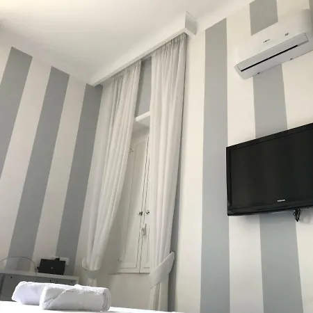 Apartment Spanish Hill Luxury